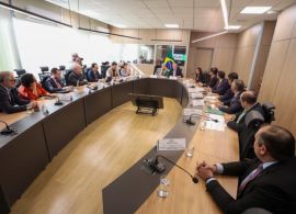 CNA apresenta dados para retomar investigação de práticas desleais em importações de leite