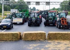 Holanda: Produtores rurais protestam contra regulações ambientais
