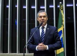 Defesa do leite brasileiro: deputado propõe proibição de leite em pó importado reconstituído